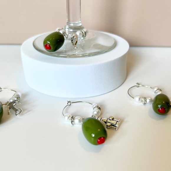 Green Olive Wine Glass Charms – Set of 4 | Martini Party Stemware Markers - Picture 5 of 12